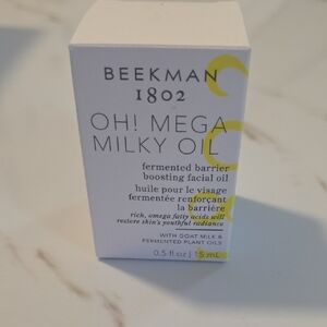 NIB- Beekman 1802 Oh! Mega Milky Oil with Yellow Accents